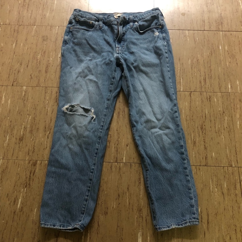 Madewell Mid-Rise Perfect Vintage Jean Knee-Rip Edition Medium Wash size 30
